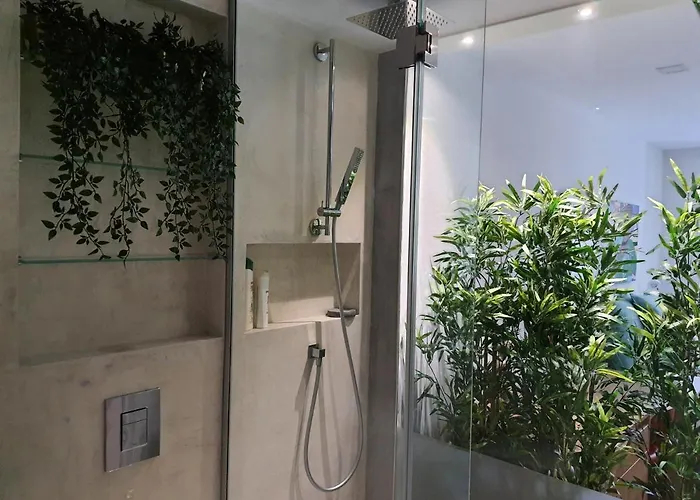 Exotic Fusion Double With Garden Appartement