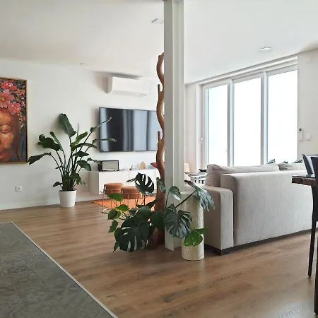 Exotic Fusion Double With Garden Apartment *